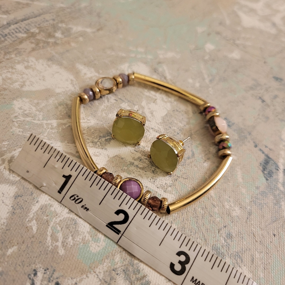 Gold Tone Beaded Crystal Accent Bar Link Bracelet and Large Square Stud Earrings - Picture 5 of 9